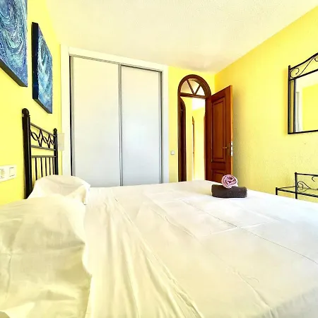 Modern Apartment, Shared Pool, Beach,Tenerife South