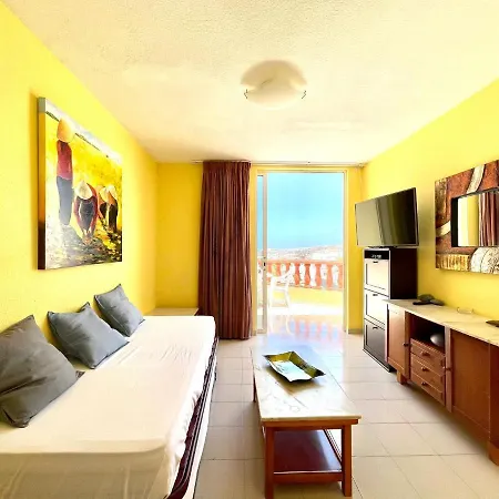 Apartman Modern Apartment, Shared Pool, Beach,Tenerife South *